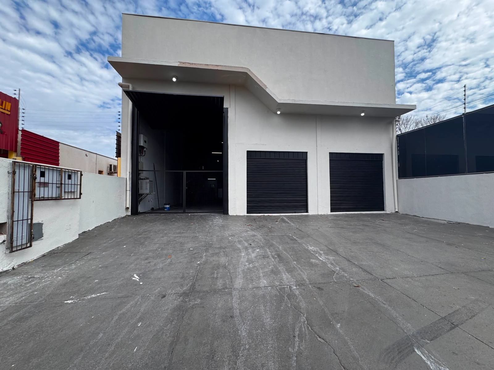 Disponível para Locação | Salão Comercial | Localização Estratégica | 372m² | Maringá-PR